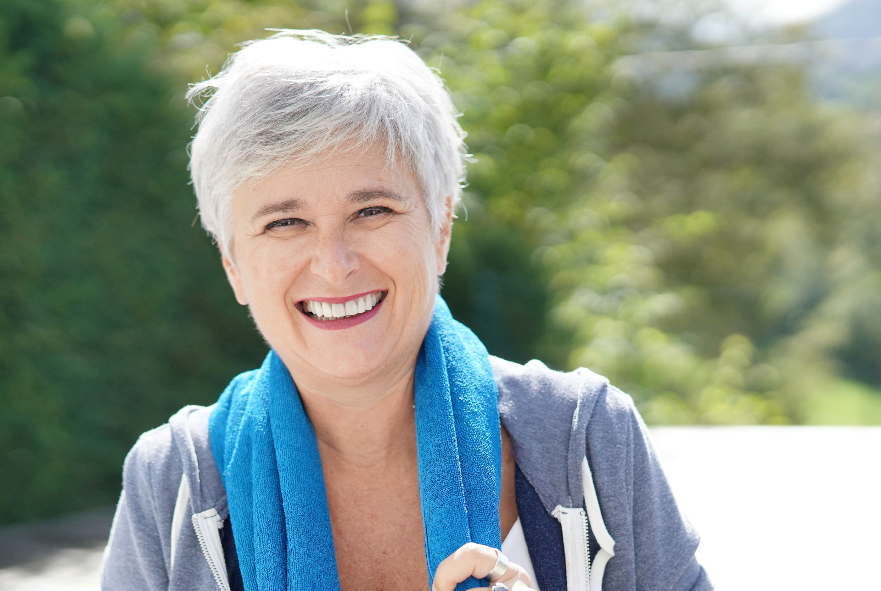 Importance of a confident smile for senior photos at Pure Arts